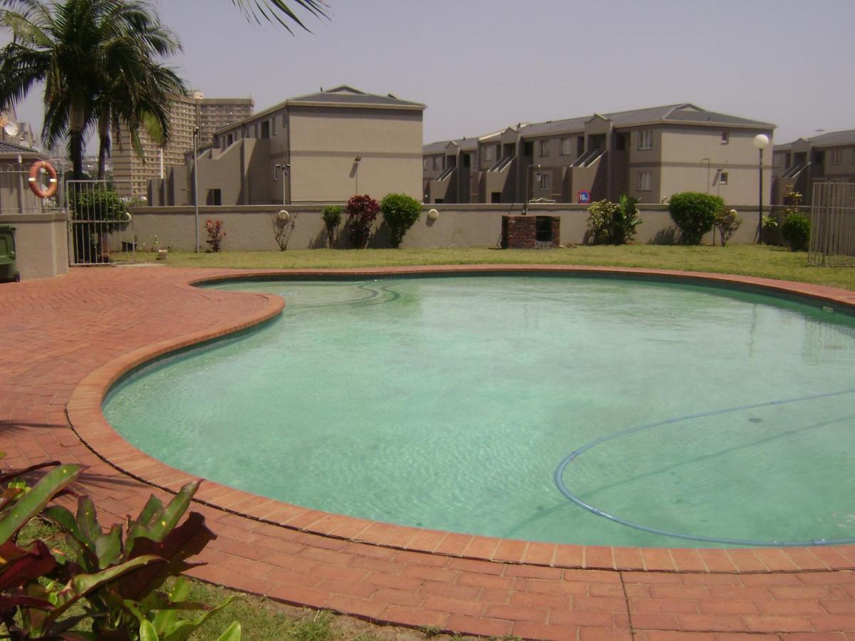 North Beach Durban Apartments Esterno foto