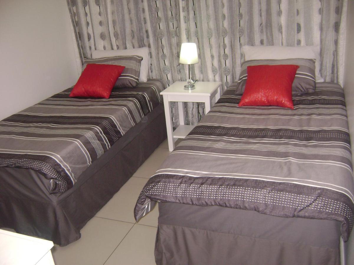 North Beach Durban Apartments Esterno foto