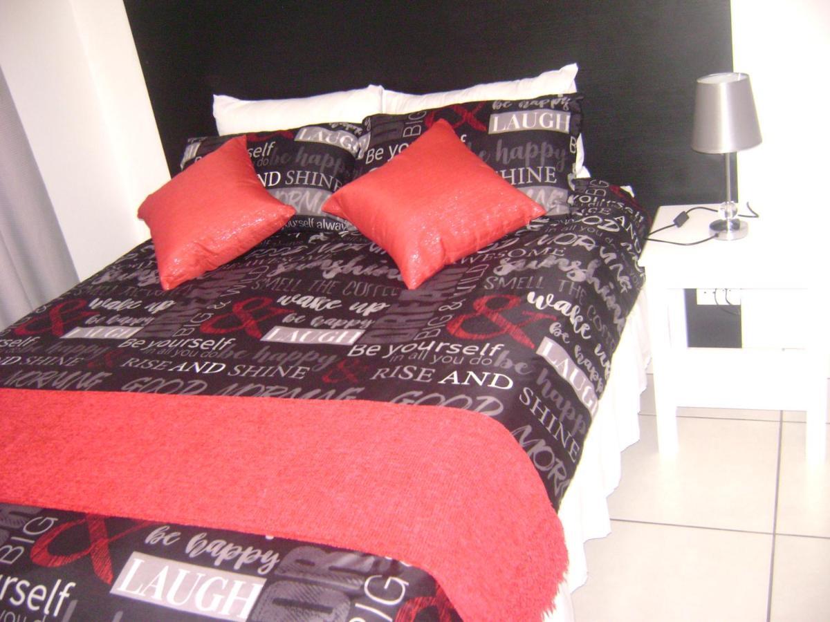 North Beach Durban Apartments Esterno foto